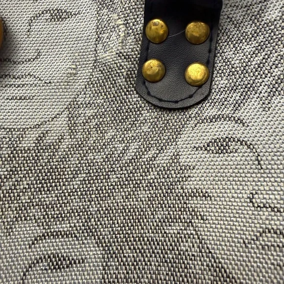 Manaola Hawai’i Gray and Blue Tote Bag - Picture 3 of 7